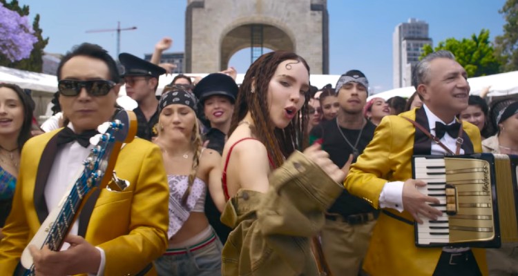 Los Ángeles Azules, Belinda, FIFA Sound - Por Ella